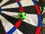 Aufblasbare Dartscheibe Fußball – Bild 6